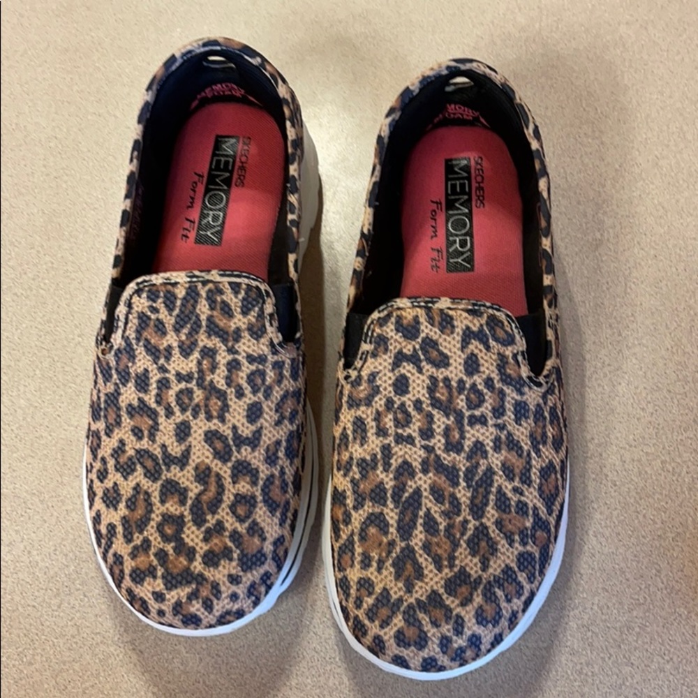Skechers Go Walks